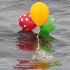 Balloons don't belong in the ocean 3 latex and 1 mylar balloon in ocean - Plymouth, Massachusetts