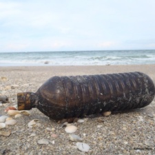 Oil & Plastic Debris