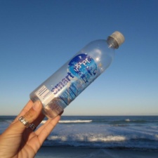 Smart Water Smart Water bottle - plastic bottled water isn’t very “smart”